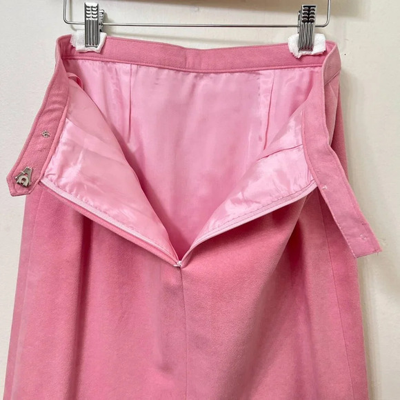 Vintage Women’s Custom Made In Hong Kong Pink Suede Blazer & Skirt Suit Medium - Picture 15 of 16